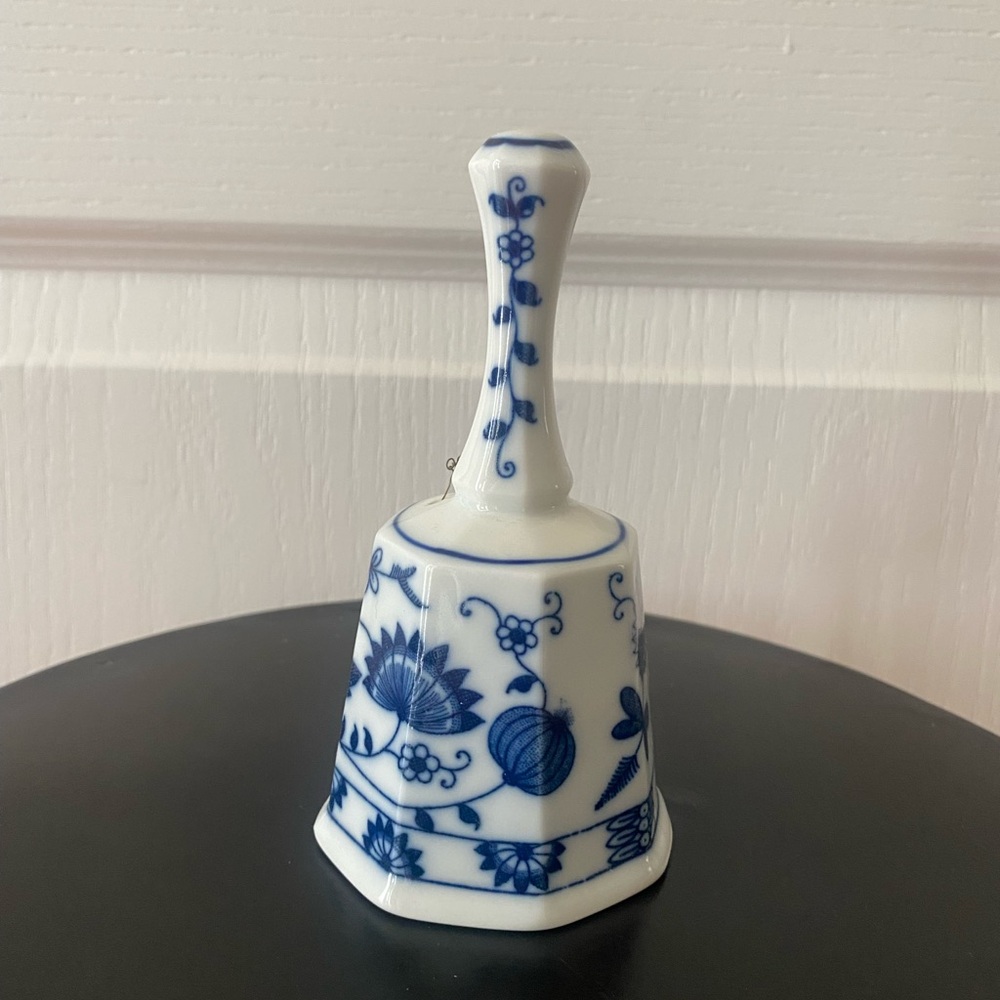 Vintage Blue Onion ViennaWoods Porcelain Bell JAPAN